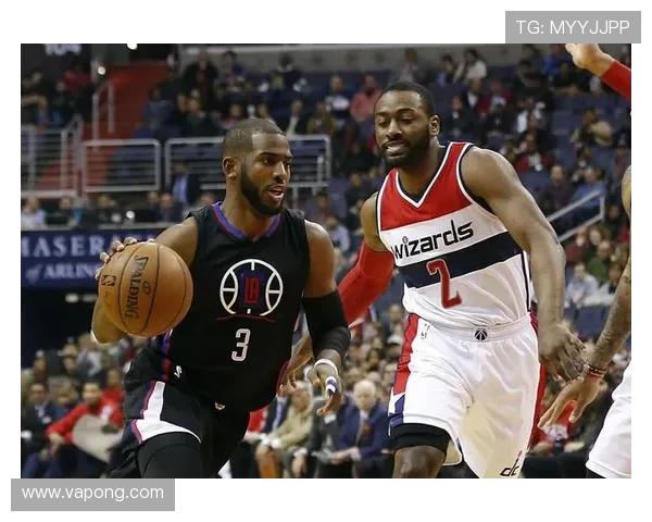 埃奇库姆与韦德生涯前24战场均数据对比：得分助攻全面开花